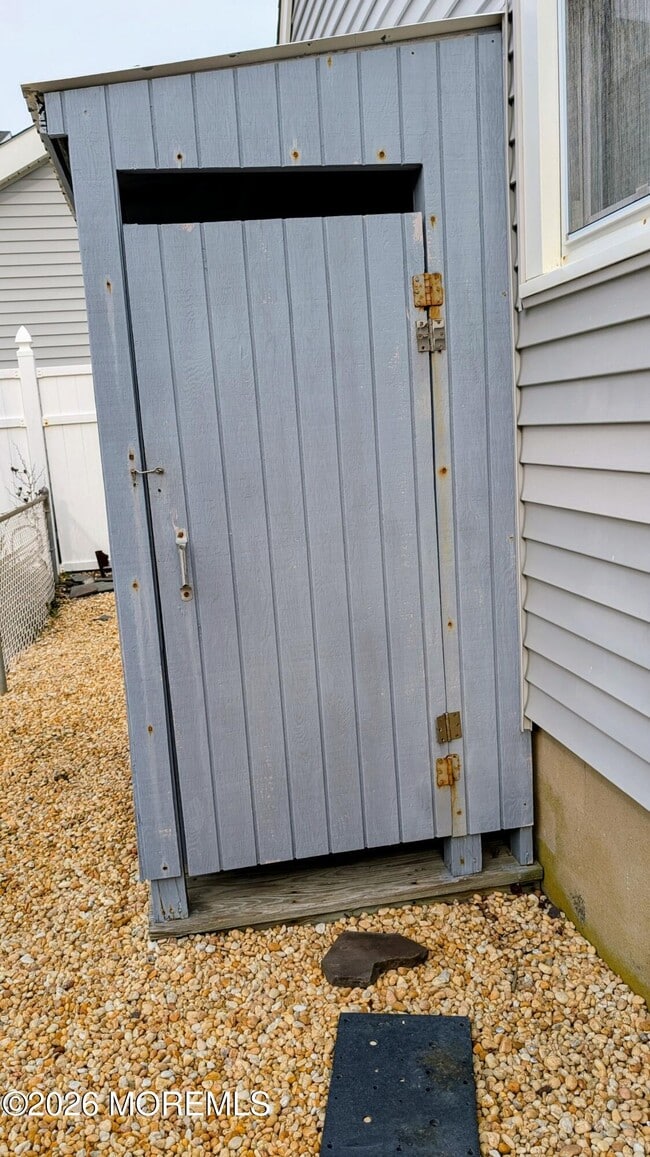 Building Photo - 5 New Brunswick Ave