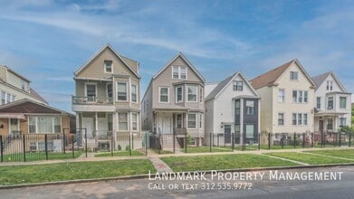 Building Photo - 2833 N Avers Ave