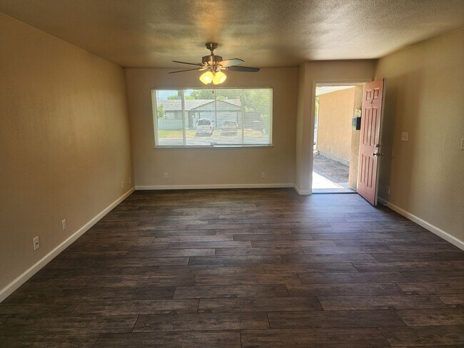 Foto del edificio - 2025 Durango Ln