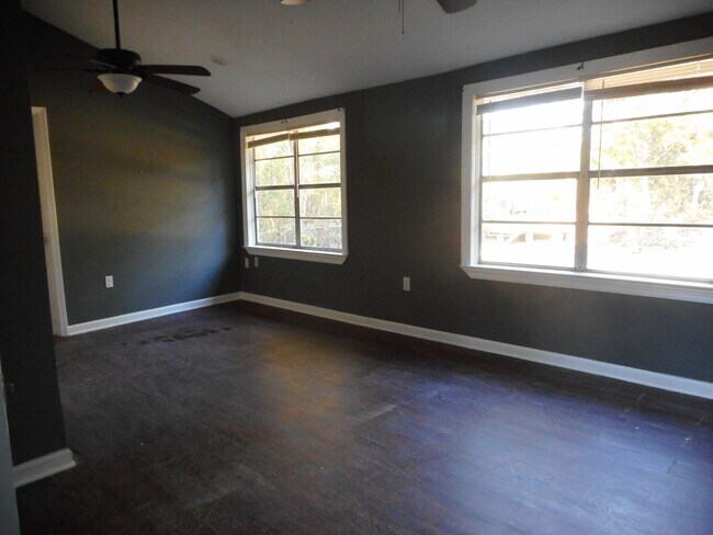 Foto del edificio - Adoreable 3 BR 1.5 Bath home!