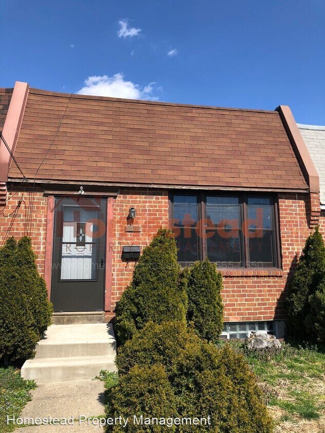 Primary Photo - 3 br, 1.5 bath House - 1579 Summit St