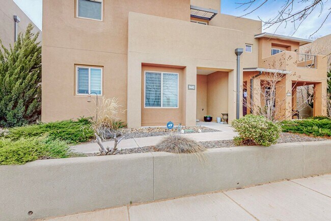 Foto del edificio - 3 bedroom, 2 1/2 Bath Pulte Ocotillo Model Home