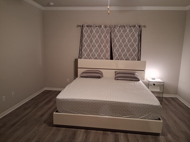 Foto del edificio - 6307 Southern Cross Dr