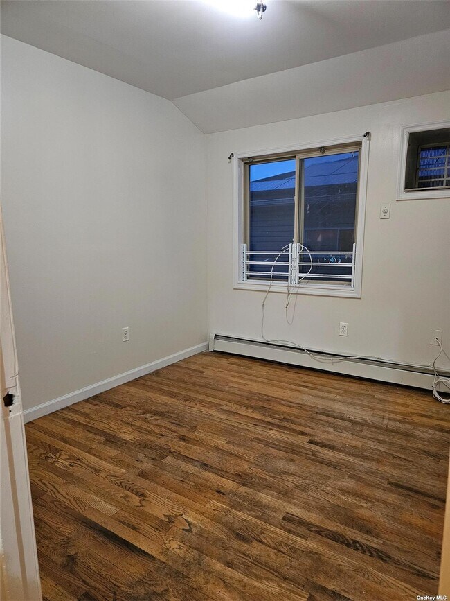 Foto del edificio - 160-48 121st Ave
