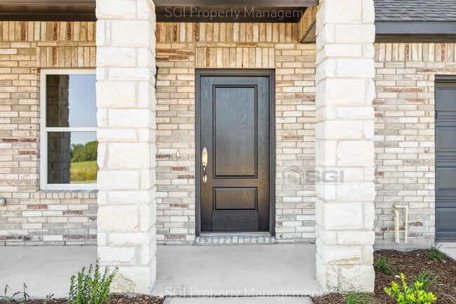 Foto del edificio - 209 Cedar Elm Ln