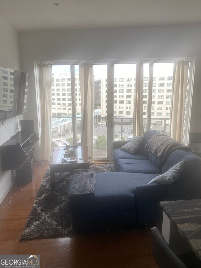 Foto del edificio - 333 Nelson St SW