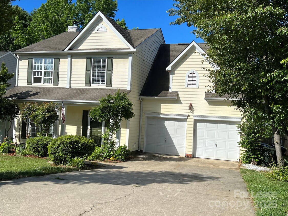 Foto principal - 7608 Henderson Park Rd