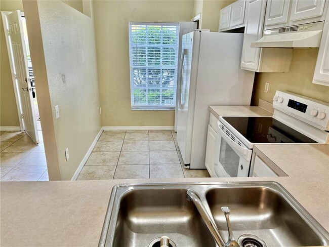 Building Photo - 29920 Playa Del Rey Ln