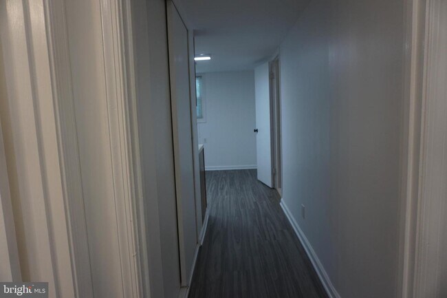 Foto del edificio - 4100 Burke Station Rd