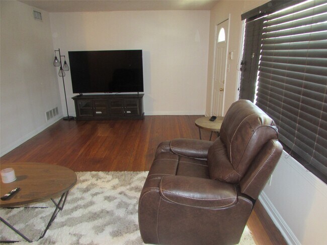 Foto del edificio - 3711 Wentworth St