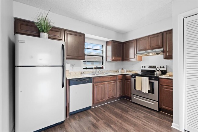 Building Photo - 5113 S Clarice Ct