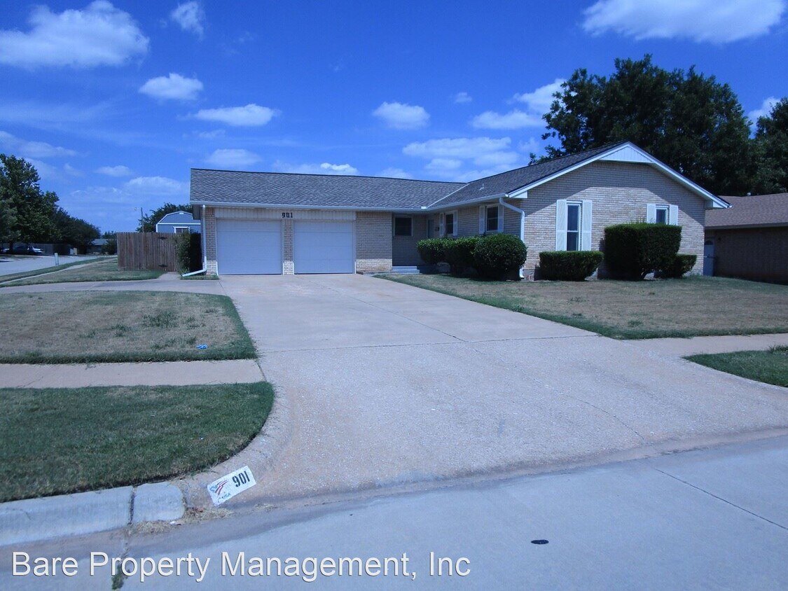 901 NE 5th St Moore OK 73160 House Rental in Moore OK Apartments com