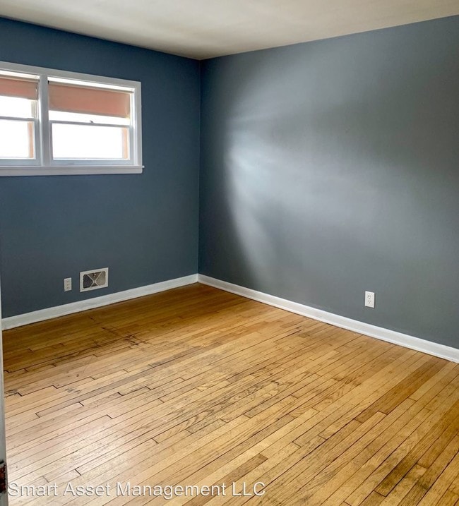 Foto del edificio - 4139 N 91st St