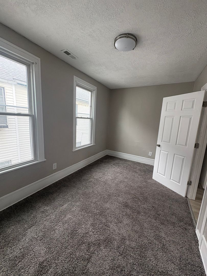 7100 Lawn Ave Cleveland, OH 44102 – photo 5