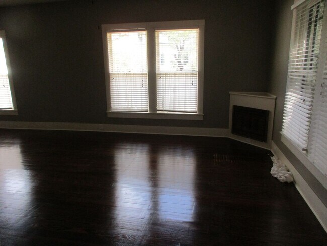 Foto del edificio - Charming Remodeled Home