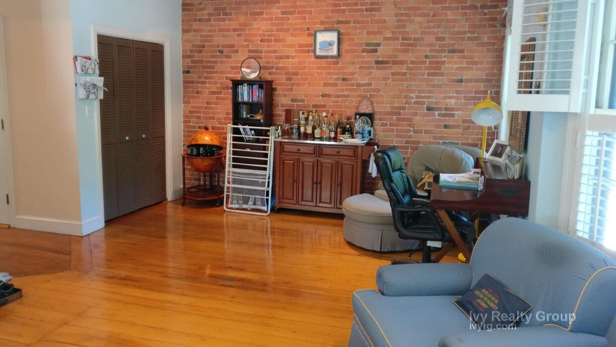 320 Amory St Unit 2, Boston, MA 02130 Condo for Rent in Boston, MA