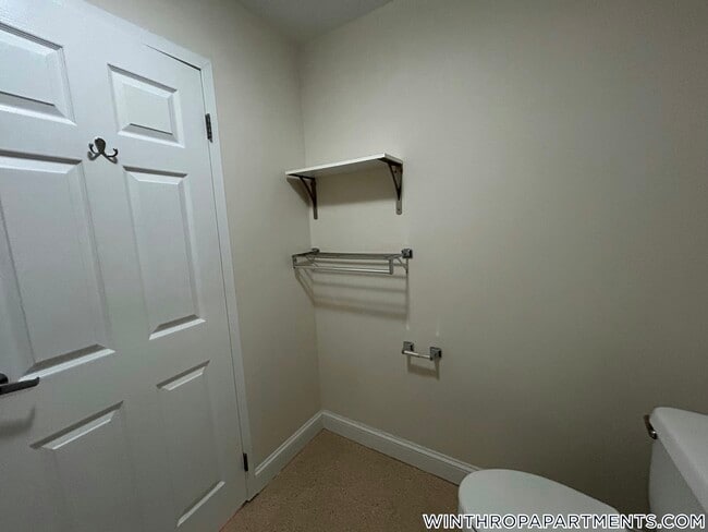 Foto del edificio - 312 Shirley St