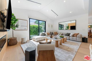 Building Photo - 20226 Lorenzana Dr