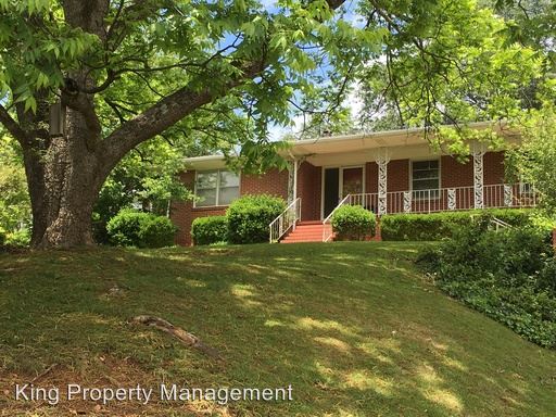 Primary Photo - 1004 Pinewood Dr