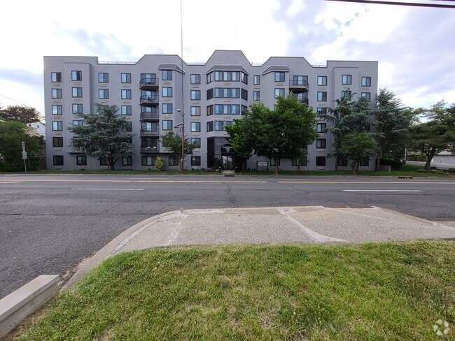 Building Photo - 115 Polifly Rd