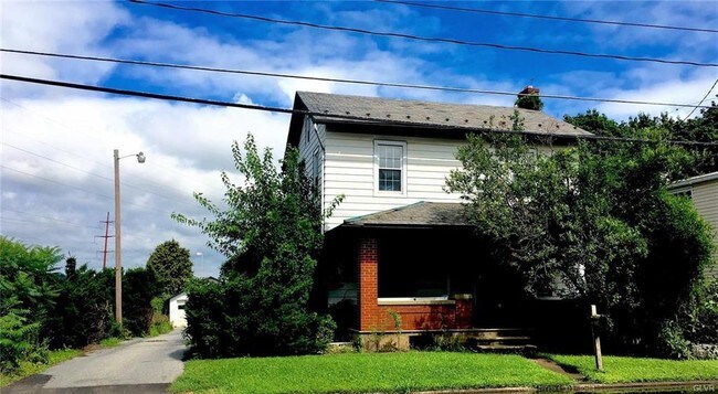 Building Photo - 5373 Hamilton Blvd