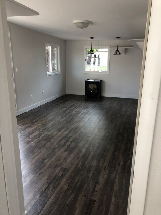 Foto del edificio - 5205 Dover St