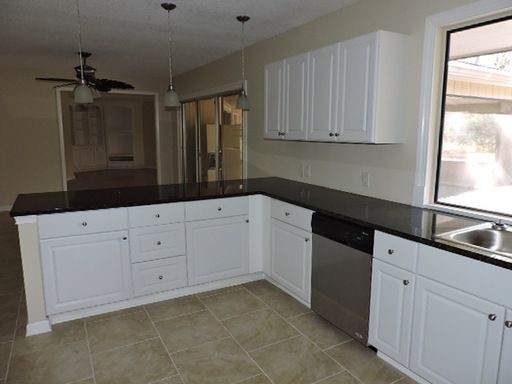 Building Photo - 8623 Sanchez Rd