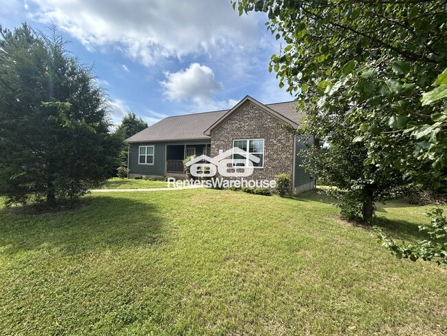 Building Photo - 953 6th Way