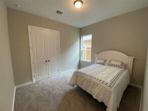 Building Photo - 7414 Evelyn Grv Dr