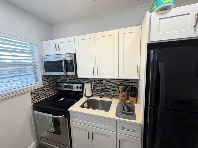Foto del edificio - 2160 SW 17th St