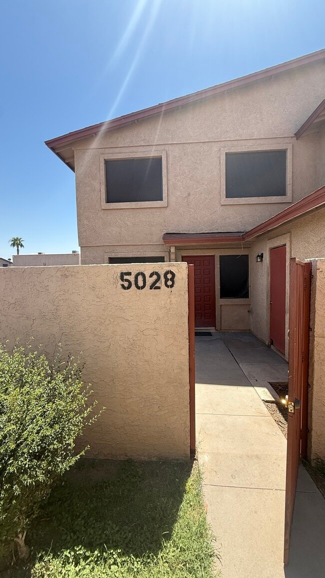 Building Photo - 5028 N 41st Ave