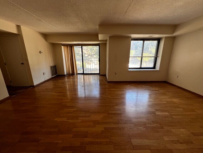 Foto del edificio - 1253 Beacon St