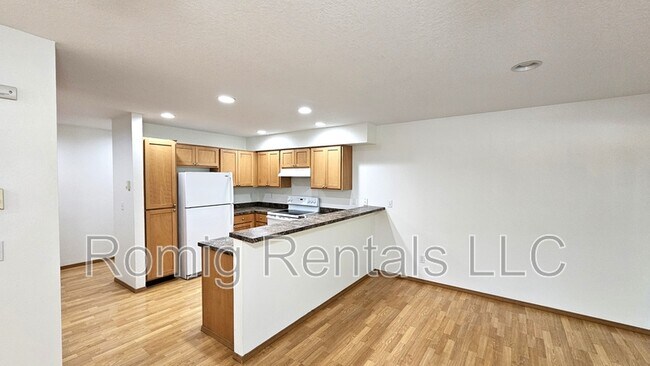 Foto del edificio - 8102 NE 36th Ct