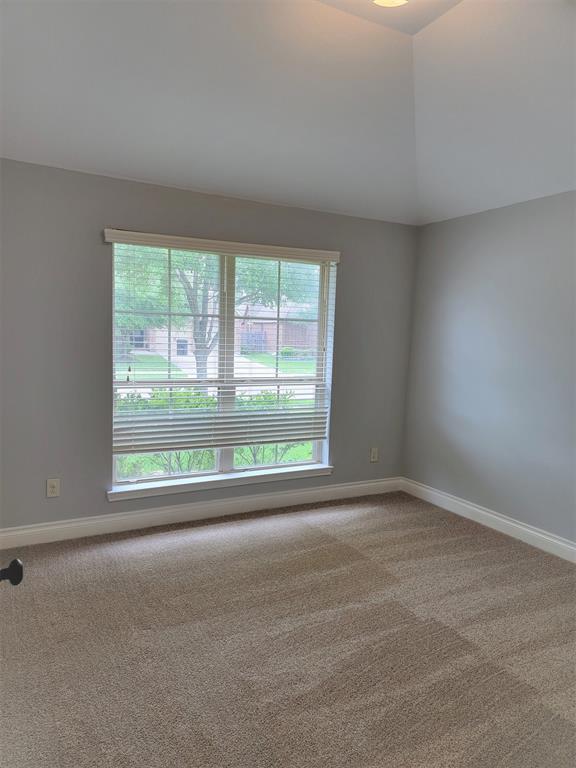 Building Photo - 2023 Sunset Springs Dr