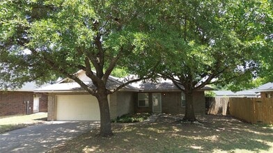 Building Photo - 412 Northern Trail