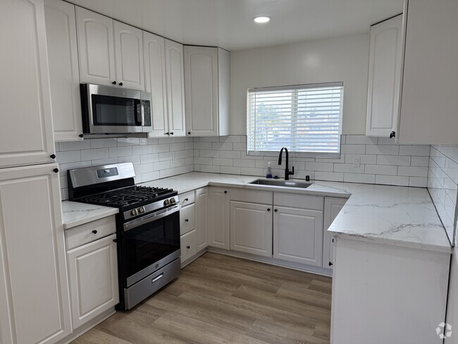 Building Photo - 4706 W 164th St