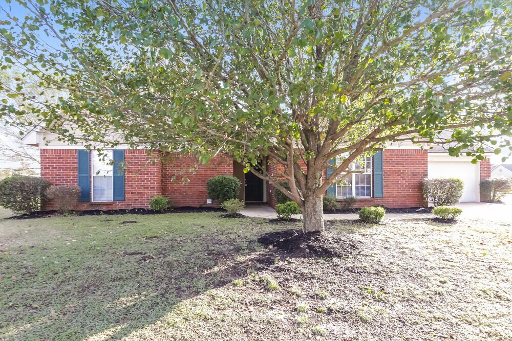 Foto principal - 10953 Oak Leaf Dr