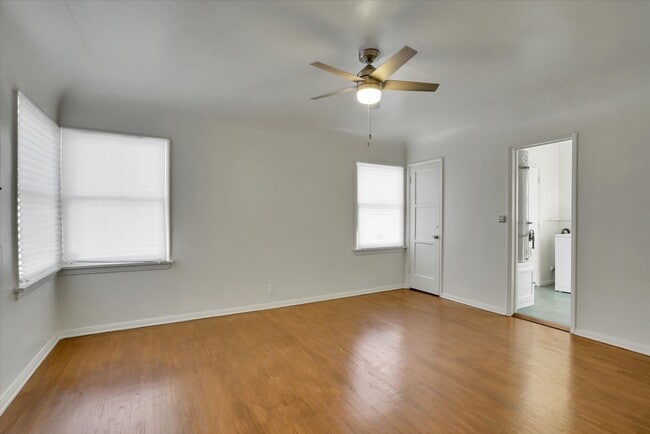 Foto del edificio - 3800 Roxton Ave