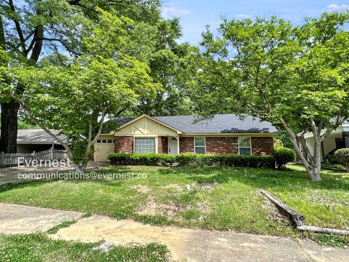 Foto principal - 3606 Clearbrook St