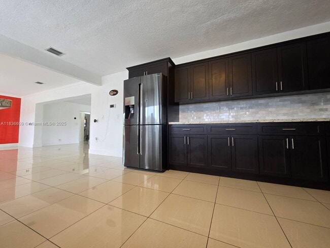 Building Photo - 25600 SW 157th Ave