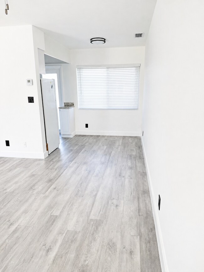 Foto del edificio - 2849 NE 30th St