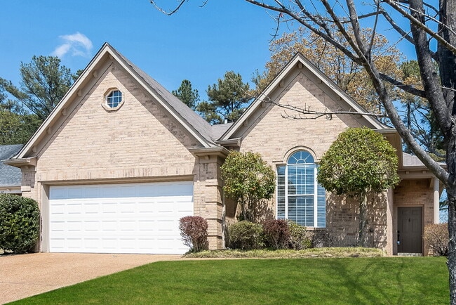 Building Photo - 155 Garden Springs Dr