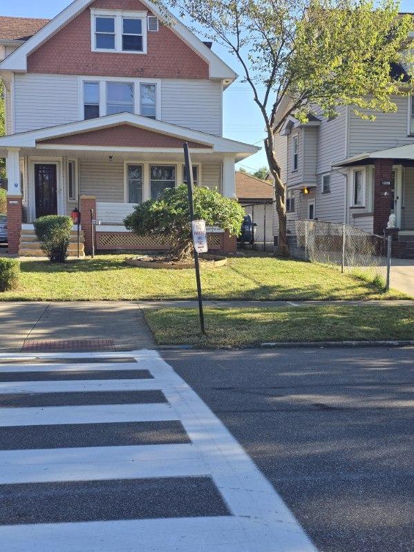 Primary Photo - 12312 Buckingham Ave