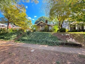 Building Photo - 409 Grandin Rd