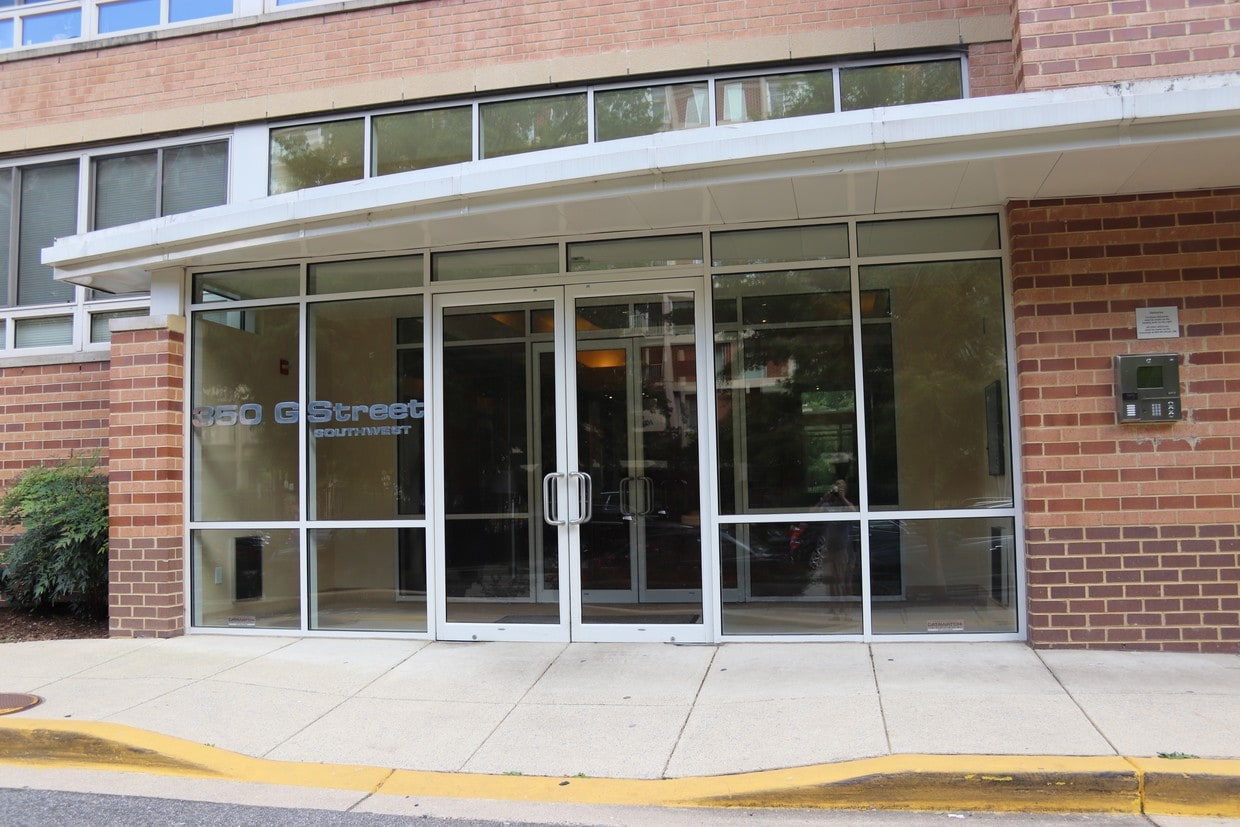 Front of Building - 350 G St SW