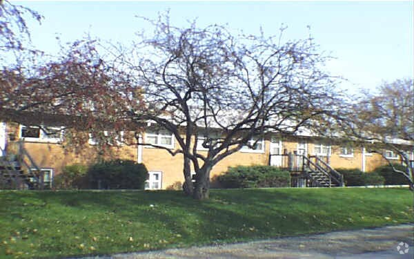 Primary Photo - 1736 21st St