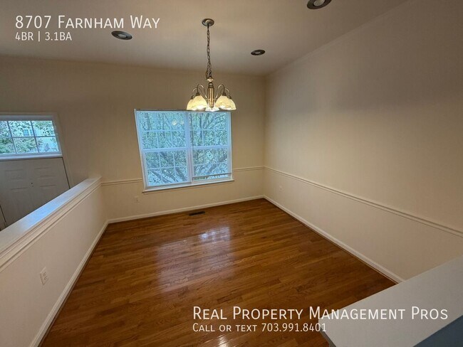 Foto del edificio - 8707 Farnham Way
