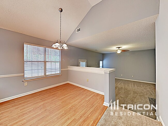 Building Photo - 6030 Crooked Creek Dr.