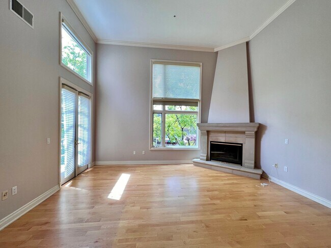 Foto del edificio - 850 Oak Grove Ave