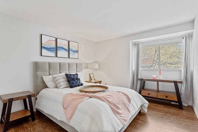 Building Photo - MonteVista at Murray Hill
